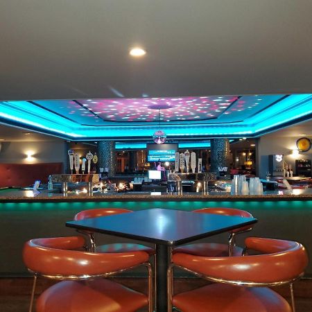 New Hope Inn & Suites Buitenkant foto