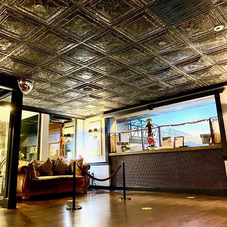 New Hope Inn & Suites Buitenkant foto