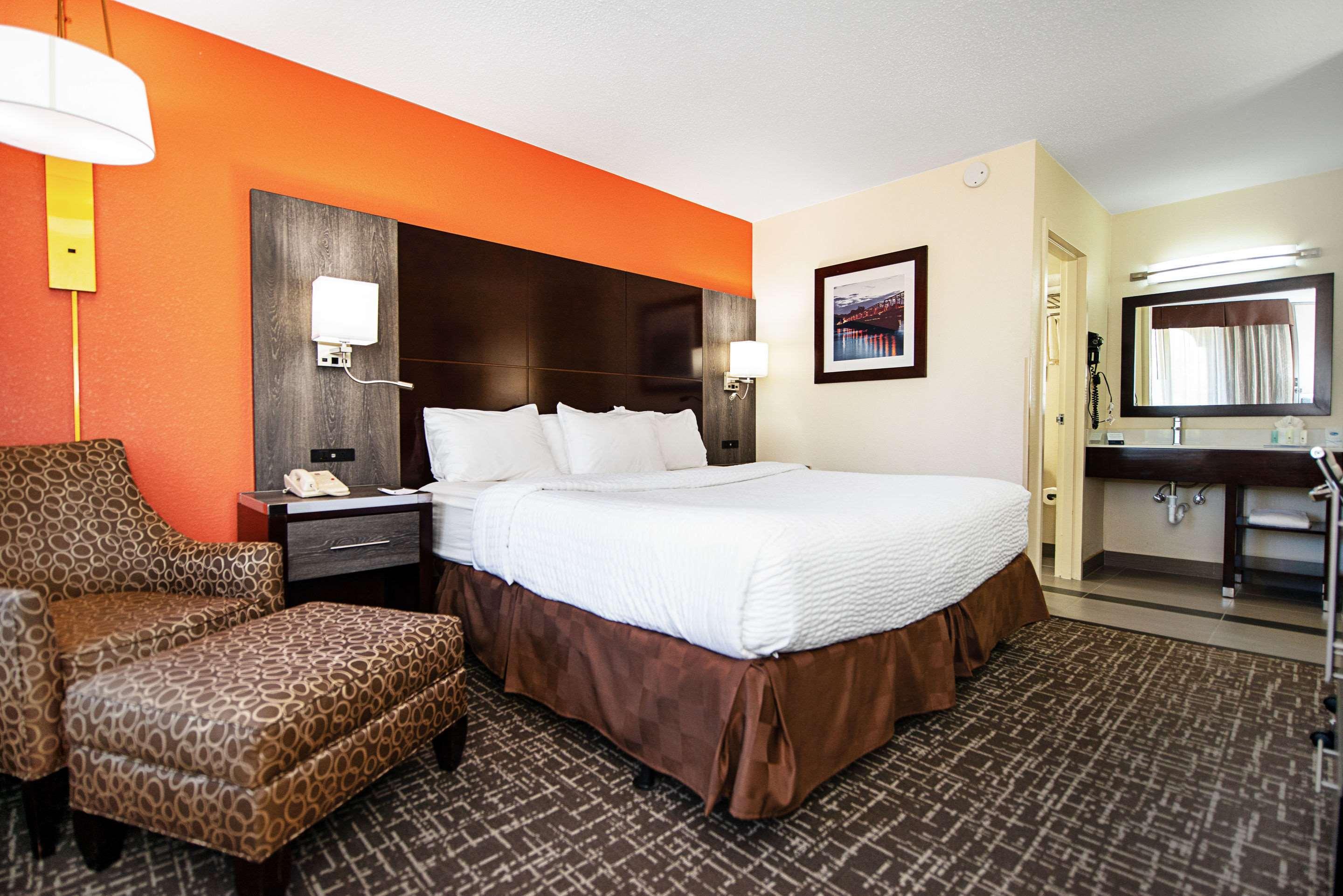 New Hope Inn & Suites Buitenkant foto