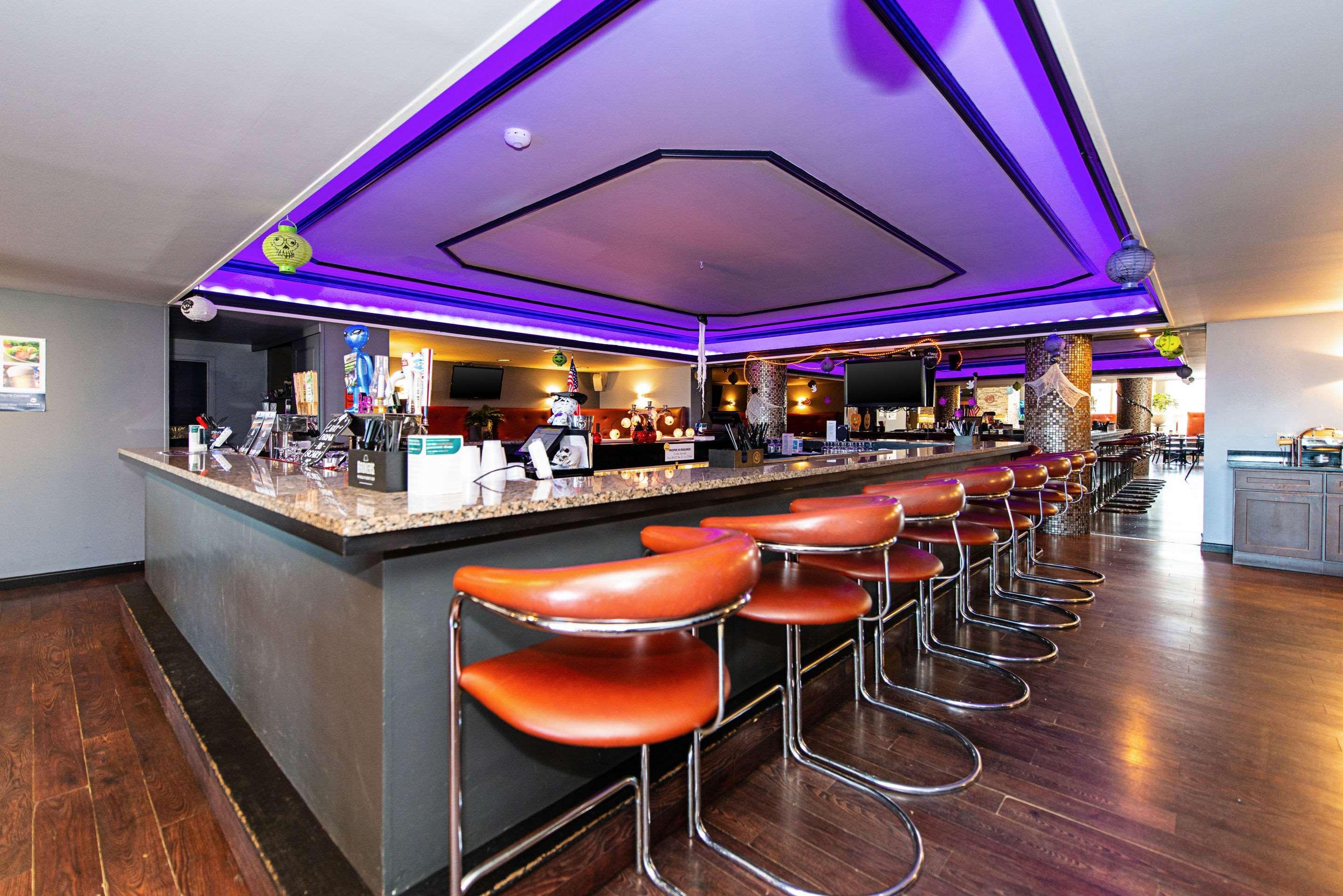 New Hope Inn & Suites Buitenkant foto