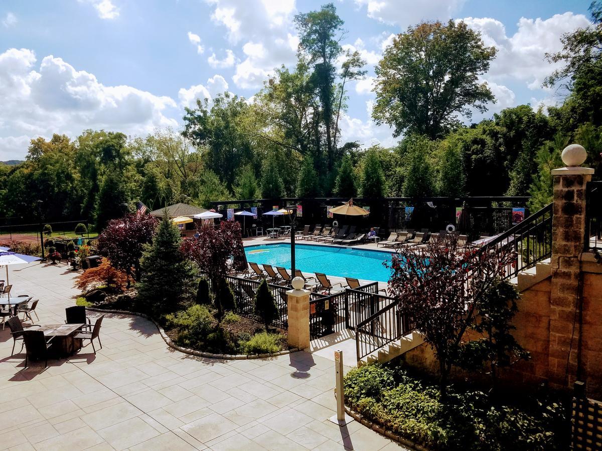 New Hope Inn & Suites Buitenkant foto